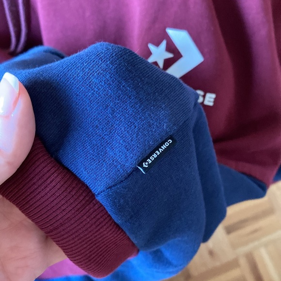 Converse Hoodie Size Large - Picture 5 of 7